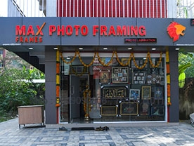 Max photo frames